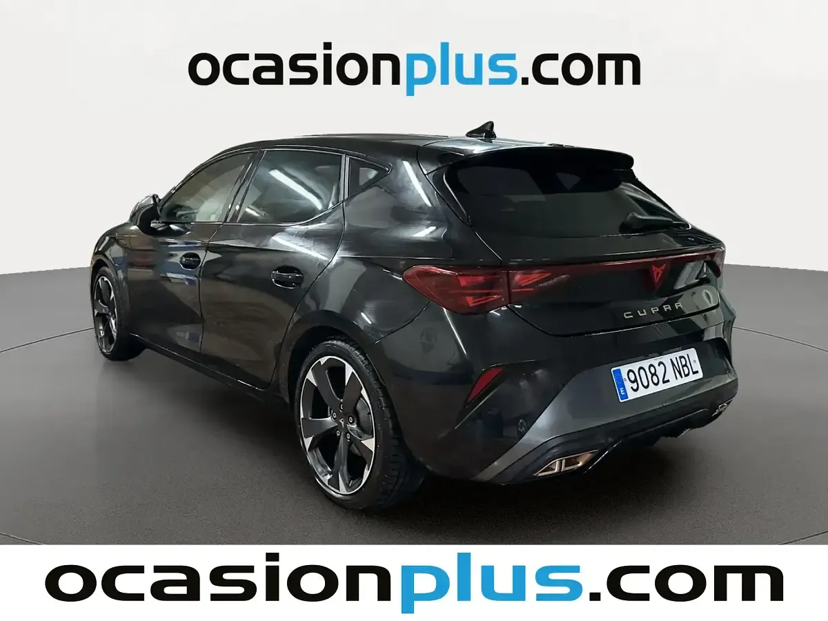 Käytetty Cupra Leon 204 HP (150 kW) 2025 Musta Sedan