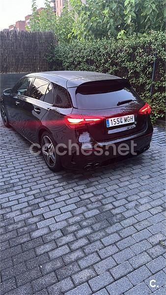 Usado Mercedes A180 136 CV (100 kW) 2023 Negro Berlina