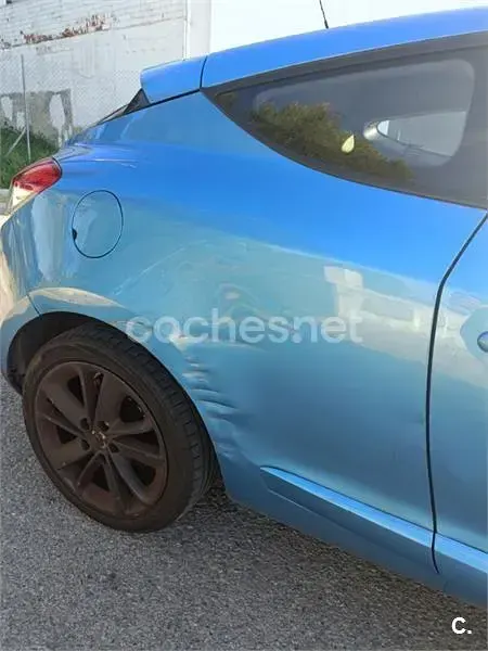 Usado Renault Mégane Coupé Dynamique 105 CV (77 kW) 2002 Azul Coupe