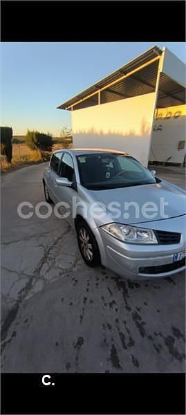 Gris / plata Usado 2006 Renault Mégane II Business Berlina | 2200 € (Buen precio) - Imagen 1/4