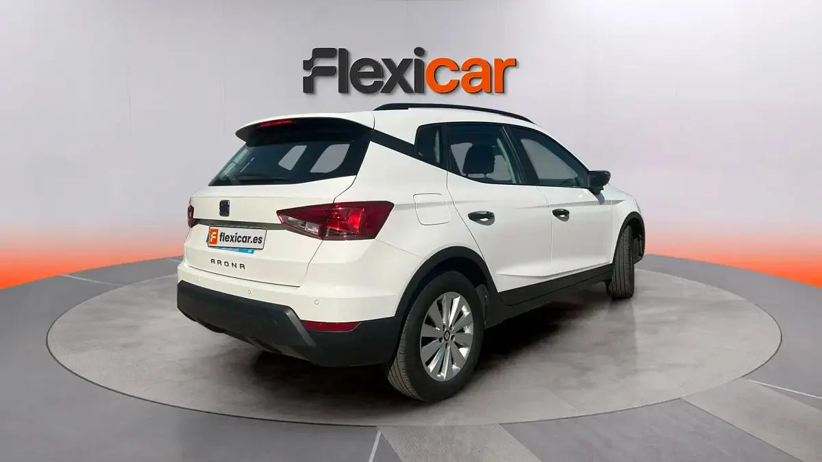 Usado Seat Arona 95 CV (69 kW) 2020 Blanco SUV