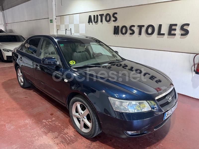 Usado Hyundai Sonata Style 140 CV (102 kW) 2007 Negro Berlina