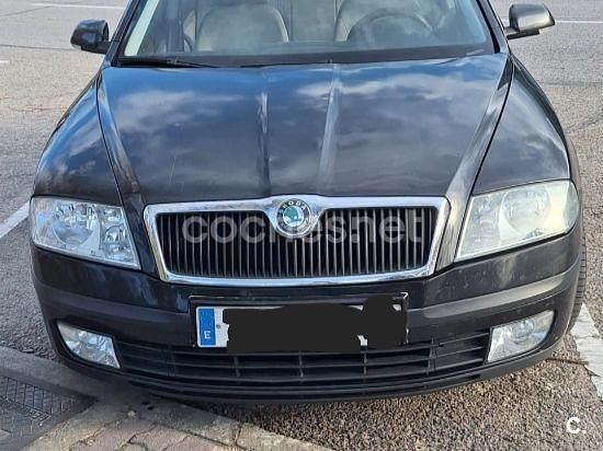 Usado Skoda Octavia Active 105 CV (77 kW) 2005 Negro Berlina