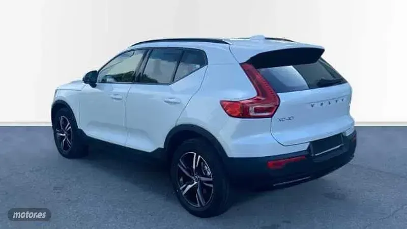 Nuevo Volvo XC40 Plus 2026 Blanco SUV
