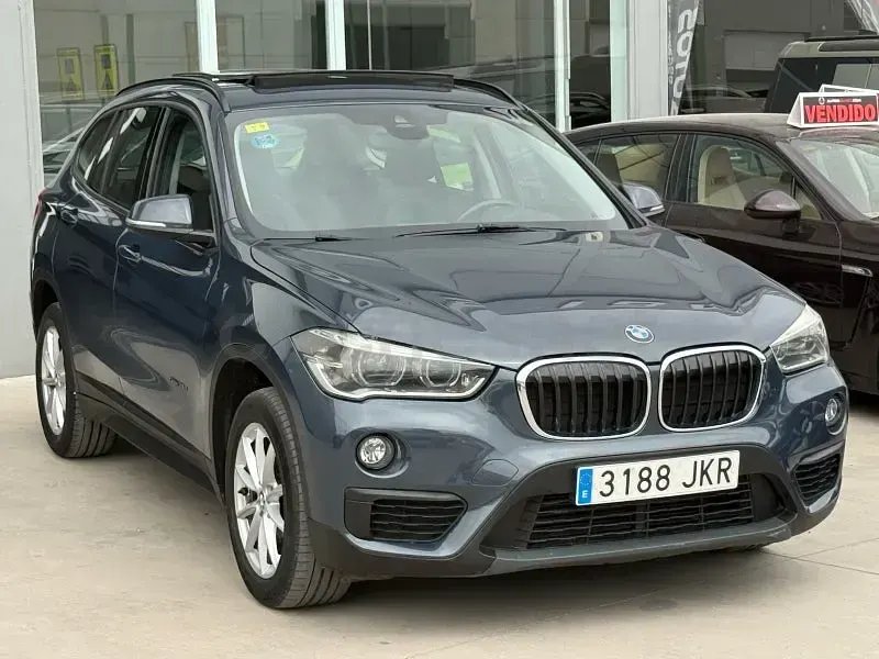 Usado BMW X1 150 CV (110 kW) 2016 Gris / plata SUV