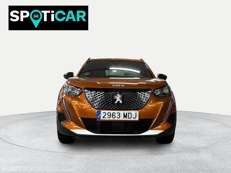 Usado Peugeot 2008 Allure 130 CV (95 kW) 2023 Naranja SUV