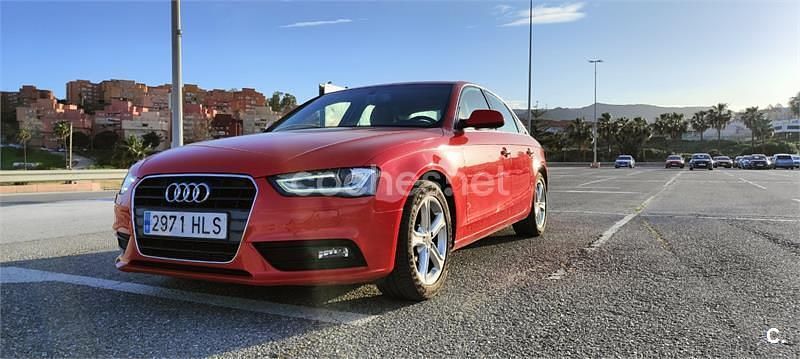 Usado Audi A4 177 CV (130 kW) 2012 Rojo Berlina