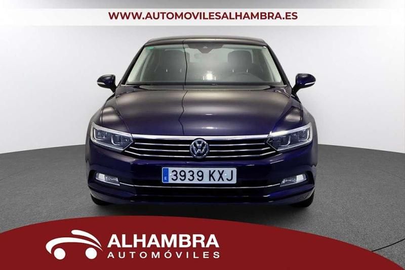 Usado VW Passat Advance 120 CV (88 kW) 2019 Berlina