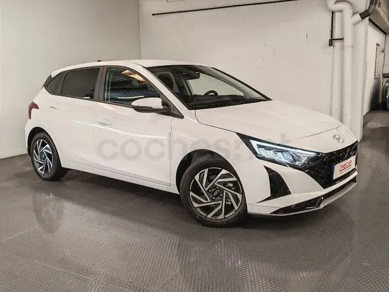 Nuevo Hyundai i20 101 CV (74 kW) 2025 Blanco Utilitario
