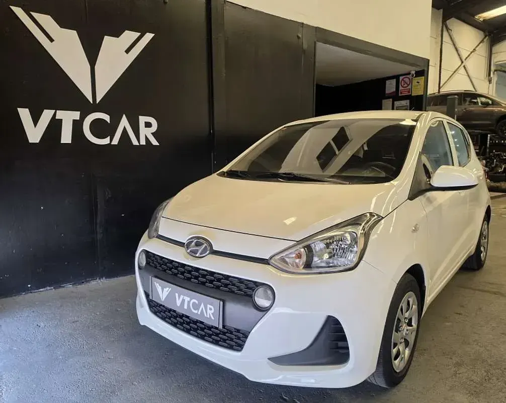 Usado Hyundai i10 67 CV (49 kW) 2017 Blanco Utilitario