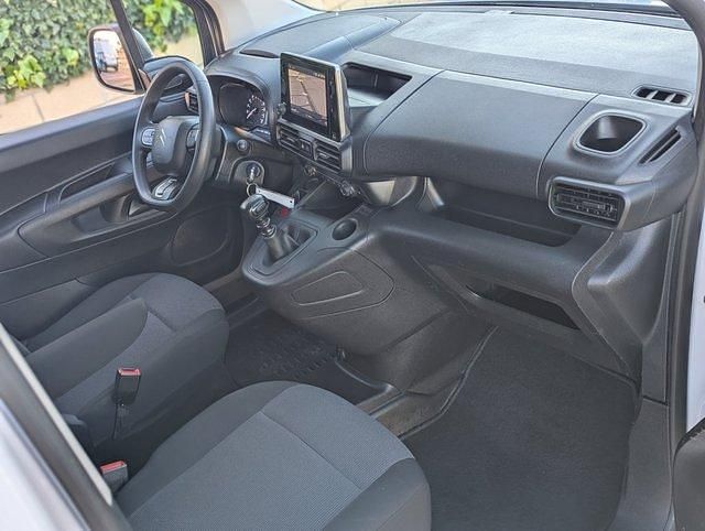 Usado Citroën Berlingo 131 CV (96 kW) 2021 Blanco Monovolumen