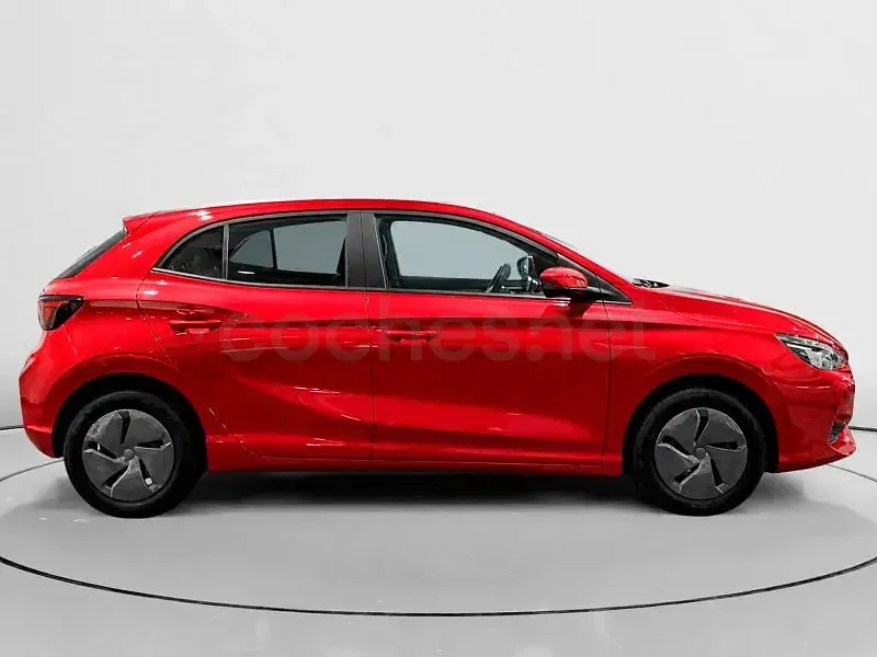 Usado MG MG3 116 CV (85 kW) 2025 Rojo Utilitario