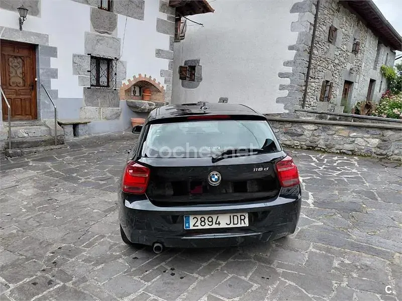 Usado BMW 116 116 CV (85 kW) 2015 Negro Utilitario
