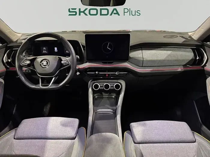 Usado Skoda Kodiaq Selection 150 CV (110 kW) 2025 Negro SUV