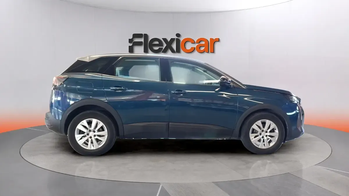 Usado Peugeot 3008 Active 131 CV (96 kW) 2022 Azul SUV