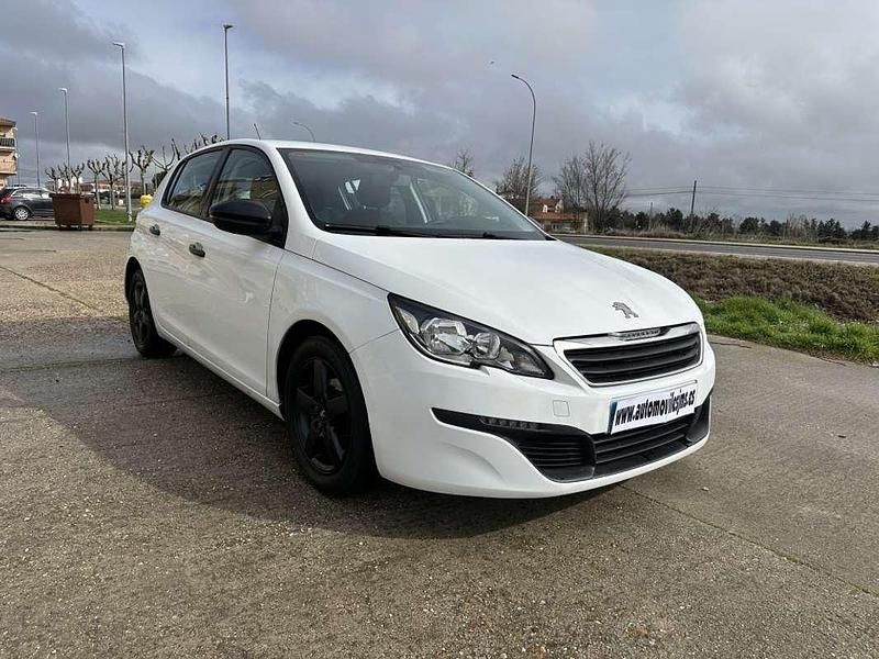 Usado Peugeot 308 Access 99 CV (72 kW) 2016 Blanco Utilitario