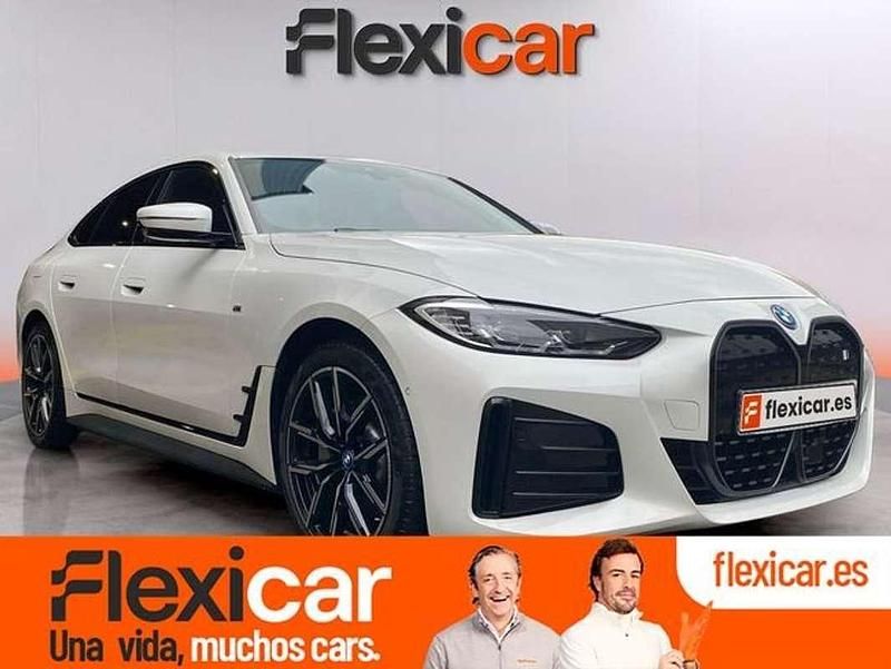 Blanco Usado 2023 BMW i4 Berlina | 39.990 € (Buen precio) - Imagen 1/4