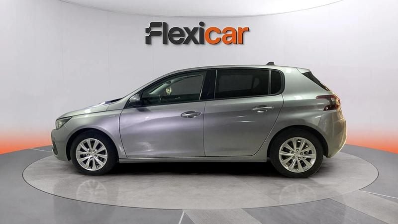 Usado Peugeot 308 Style 131 CV (96 kW) 2018 Gris Utilitario