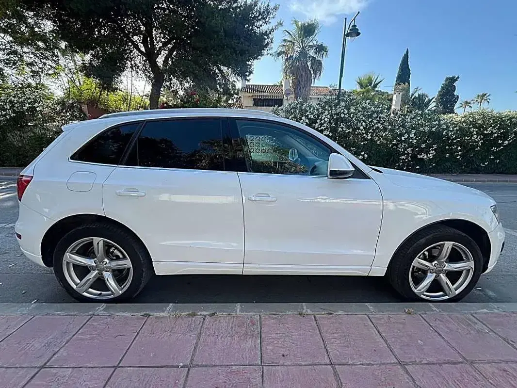 Usado Audi Q5 211 CV (155 kW) 2011 Blanco SUV