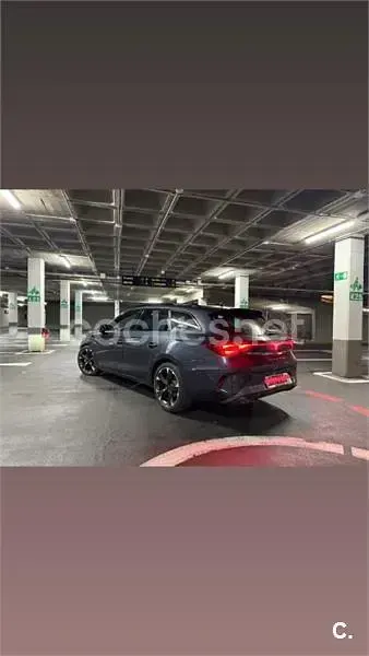 Usado Cupra Leon 150 CV (110 kW) 2025 Gris / plata Familiar