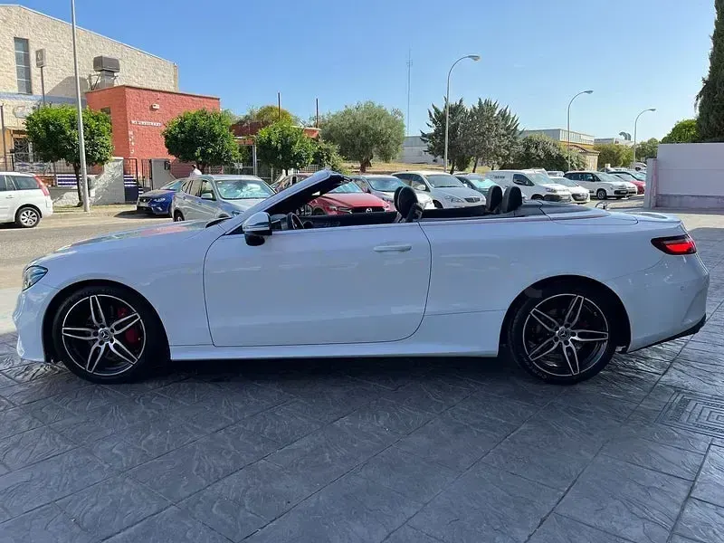 Usado Mercedes E220 AMG 194 CV (142 kW) 2018 Blanco Descapotable