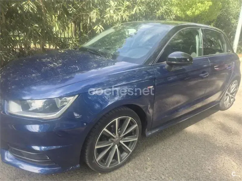 Usado Audi A1 Sportback 95 CV (69 kW) 2015 Azul Utilitario