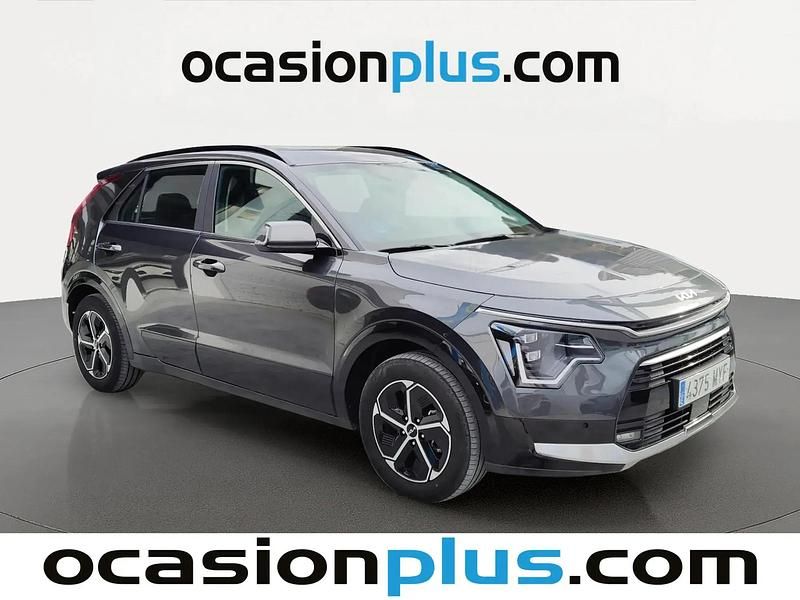 Usado Kia Niro 129 HP (94 kW) 2025 Branco SUV