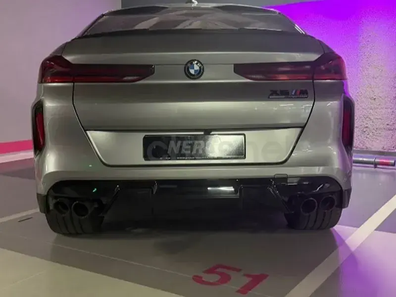 Usado BMW X6 M Competition Edition 625 CV (459 kW) 2022 Gris / plata SUV
