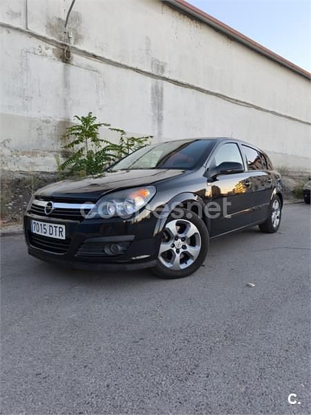 Usado Opel Astra Sport 120 CV (88 kW) 2005 Negro Berlina