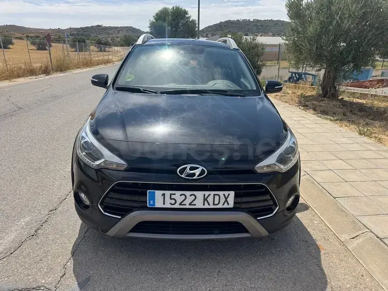 Usado Hyundai i20 Active 90 CV (66 kW) 2017 Negro Berlina