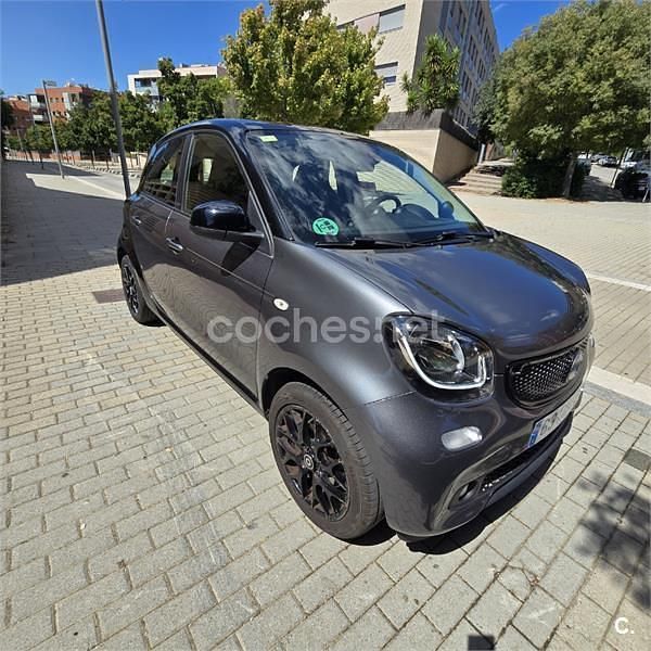 Usado Smart ForFour Passion 90 CV (66 kW) 2016 Gris / plata Utilitario
