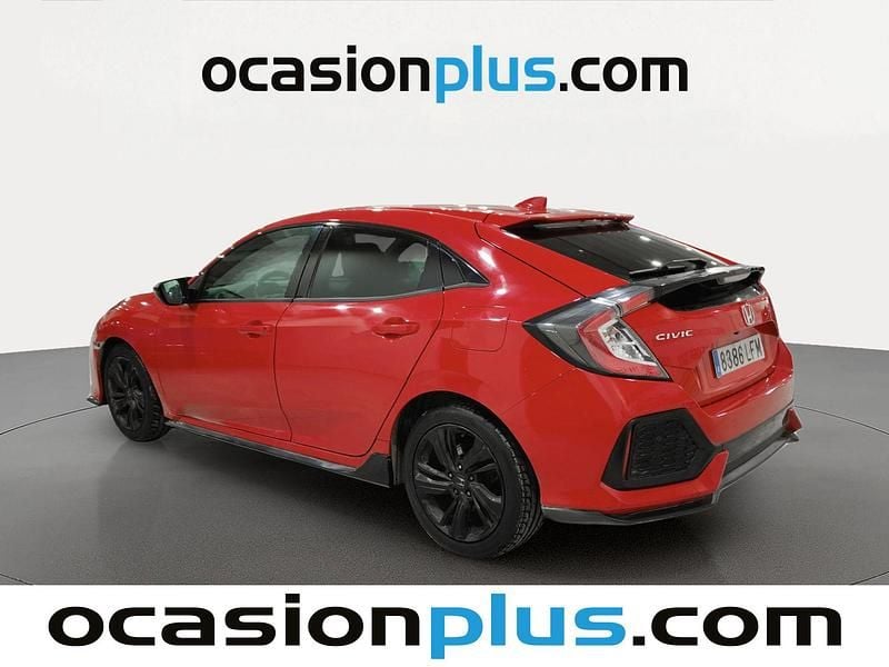 Usado Honda Civic Dynamic 126 CV (92 kW) 2020 Rojo Utilitario