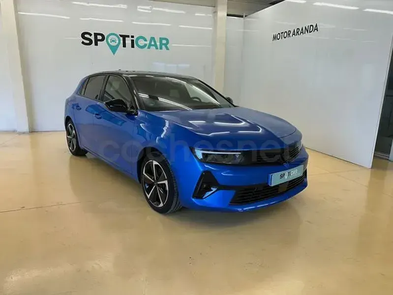 Usado Opel Astra 131 CV (96 kW) 2024 Azul Utilitario