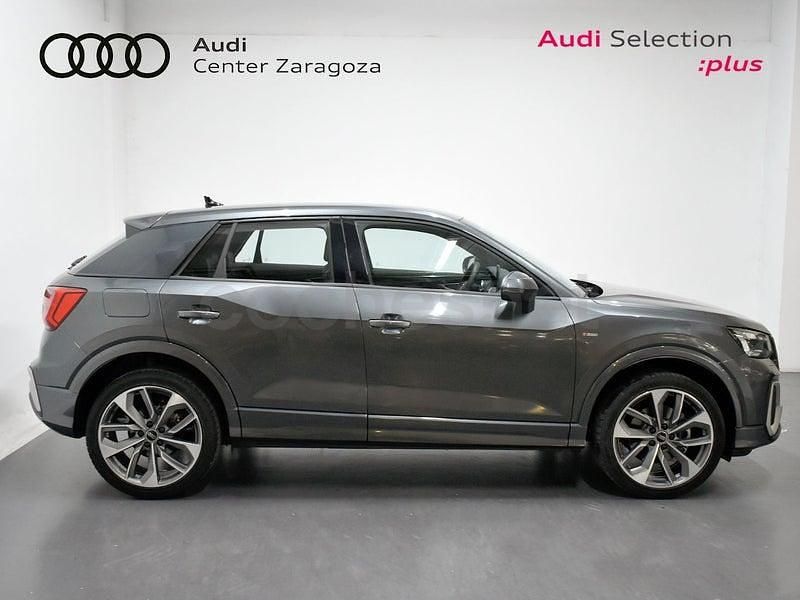 Usado Audi Q2 Ambiente 150 CV (110 kW) 2025 Gris SUV