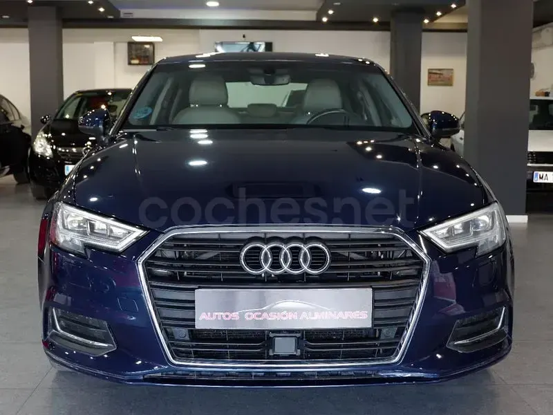 Usado Audi A3 150 CV (110 kW) 2019 Azul Berlina