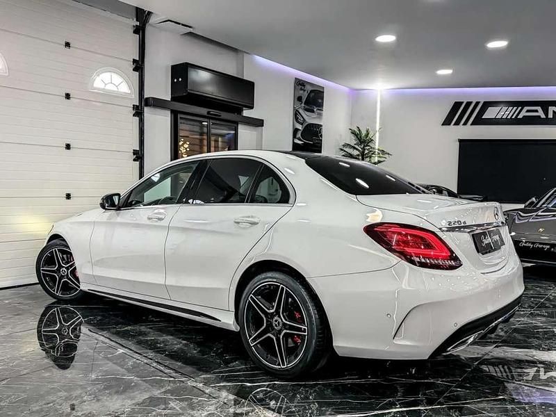 Usado Mercedes C220 194 HP (142 kW) 2021 Branco Sedan