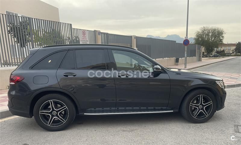Usado Mercedes GLC220 170 CV (125 kW) 2020 Negro SUV