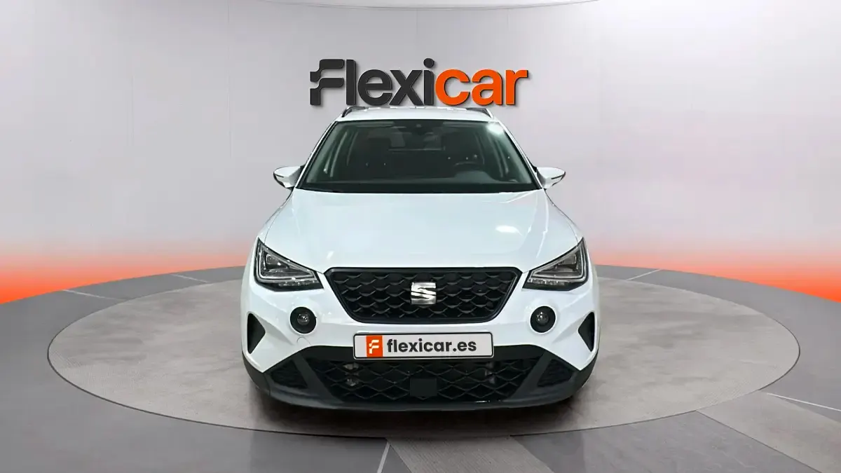 Usado Seat Arona Style 116 CV (85 kW) 2024 Blanco SUV