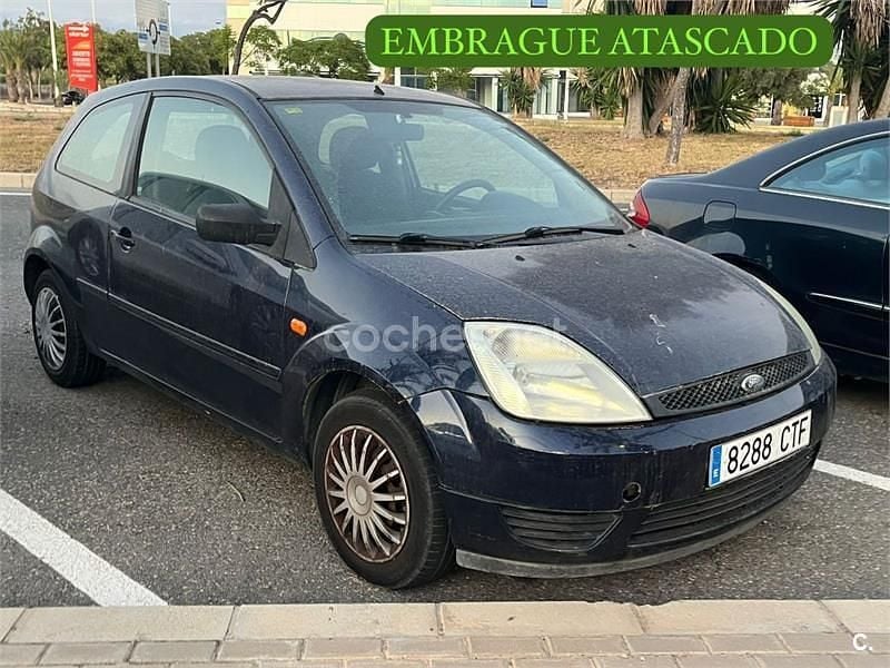 Azul Usado 2004 Ford Fiesta Ambiente Utilitario | 650 € (Super precio) - Imagen 1/4