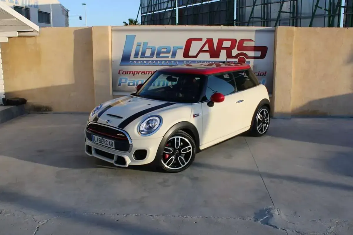 Usado Mini John Cooper Works 231 CV (169 kW) 2016 Blanco Utilitario