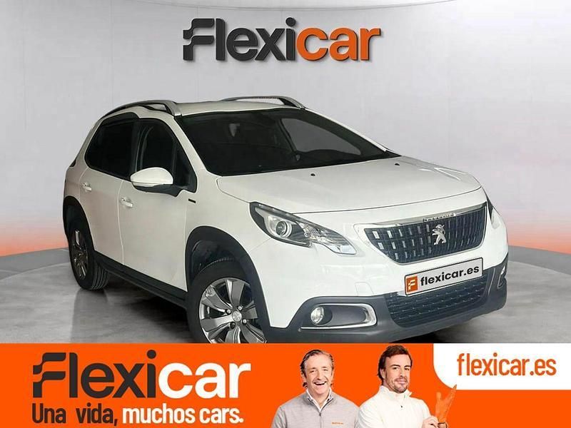 Usado Peugeot 2008 Signature Sky 130 CV (95 kW) 2019 Blanco SUV