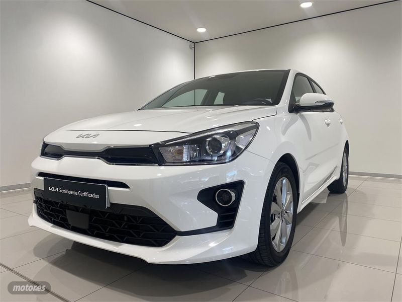 Usado 2023 Kia Rio Berlina | 18.850 € (Un poco caro) - Imagen 1/4