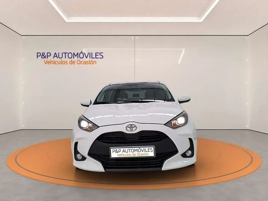 Usado Toyota Yaris Edition 125 CV (91 kW) 2023 Blanco Utilitario