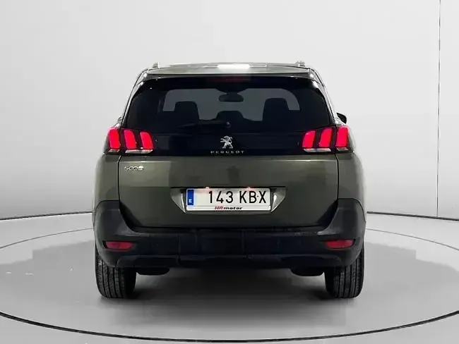 Usado Peugeot 5008 Active 120 CV (88 kW) 2017 Gris Monovolumen