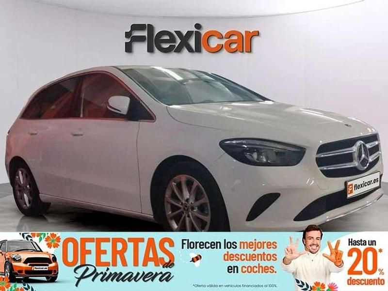 Usado Mercedes B180 136 CV (100 kW) 2021 Blanco Monovolumen