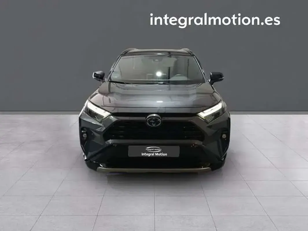Usado Toyota RAV4 Hybrid Style 218 CV (160 kW) 2024 Gris SUV
