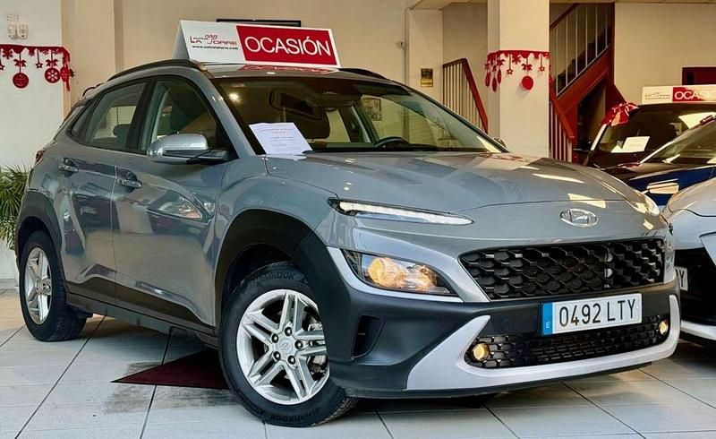 Usado Hyundai Kona 120 CV (88 kW) 2021 Gris SUV