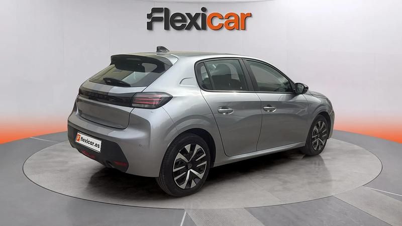 Usado Peugeot 208 Active 102 CV (75 kW) 2024 Gris Utilitario