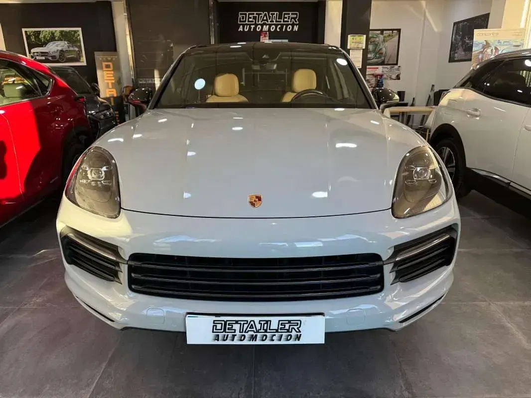 Usado Porsche Cayenne 462 CV (339 kW) 2020 Gris SUV