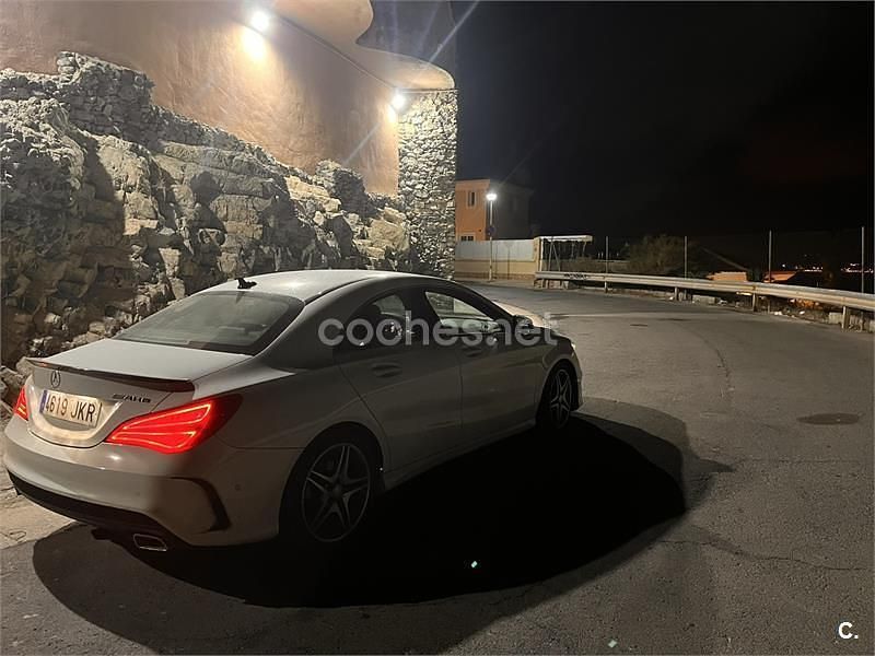 Usado Mercedes CLA200 AMG line 156 CV (114 kW) 2015 Blanco Berlina